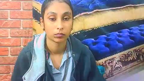 indiansexybutt4u2luv online show from June 26, 2026, 5:34 am