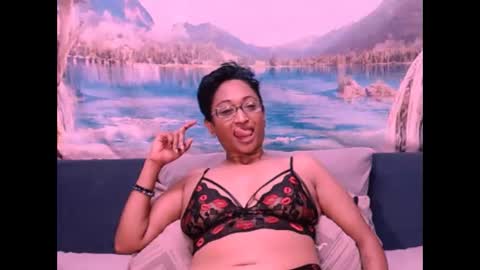 Snapshot of indianspicy69 chatting on December 20, 2024, 5:36 am Shreya online show from December 20, 2024, 5:36 am