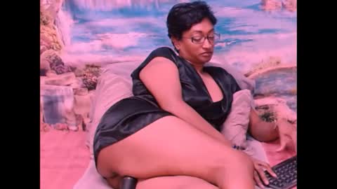 Snapshot of indianspicy69 chatting on January 14, 2025, 11:48 pm Shreya online show from January 14, 2025, 11:48 pm