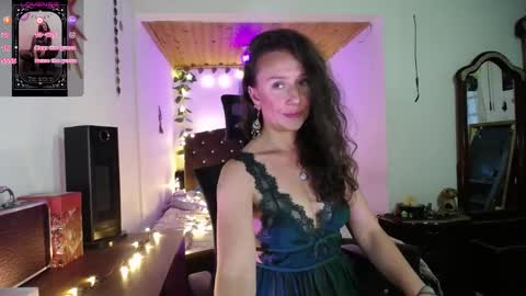 Indigo Wild  online show from September 30, 2025, 10:26 pm