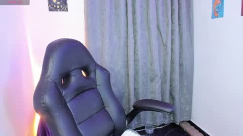 Snapshot of indra_cam chatting on June 27, 2026, 6:40 am Diana online show from June 27, 2026, 6:40 am