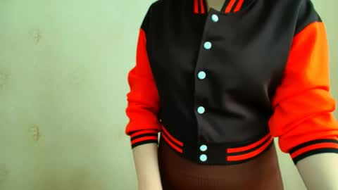Snapshot of inessa_beauty chatting on May 5, 2026, 1:41 pm Inessa online show from May 5, 2026, 1:41 pm