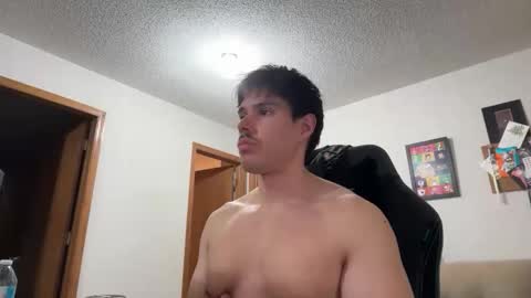 Lucas online show from April 12, 2026, 3:33 am