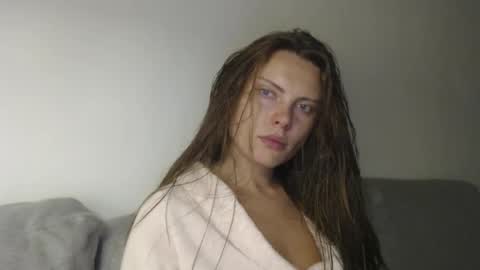 Sweet girl online show from September 26, 2025, 9:41 pm