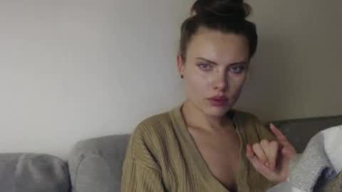 Sweet girl online show from November 12, 2025, 10:30 pm