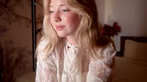 Snapshot of infinitysoul_ chatting on October 11, 2025, 4:05 pm Alexa..  Inst     Fansly infinitysoul  online show from October 11, 2025, 4:05 pm