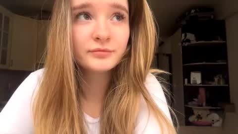 Emma online show from January 17, 2026, 12:10 pm