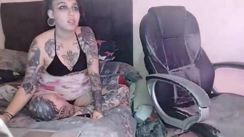 Snapshot of inkedsinners chatting on October 12, 2025, 1:48 am inkedsinners online show from October 12, 2025, 1:48 am