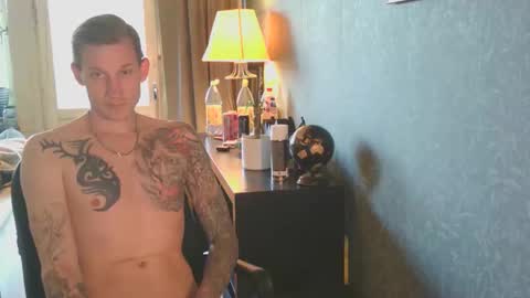 Snapshot of inkedsweed69 chatting on April 20, 2026, 5:05 pm inkedsweed69 online show from April 20, 2026, 5:05 pm