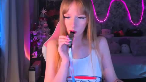 Snapshot of inma_lewdness chatting on January 8, 2025, 11:43 am Grace online show from January 8, 2025, 11:43 am