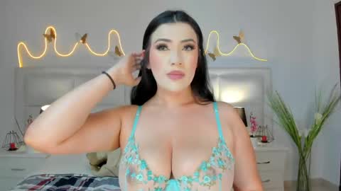 Snapshot of innavolkova chatting on May 20, 2026, 12:11 pm innavolkova online show from May 20, 2026, 12:11 pm