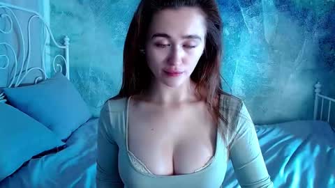 Snapshot of innnita chatting on December 15, 2025, 1:21 am Lina online show from December 15, 2025, 1:21 am