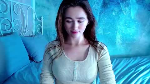 Snapshot of innnita chatting on December 22, 2025, 12:35 pm Lina online show from December 22, 2025, 12:35 pm