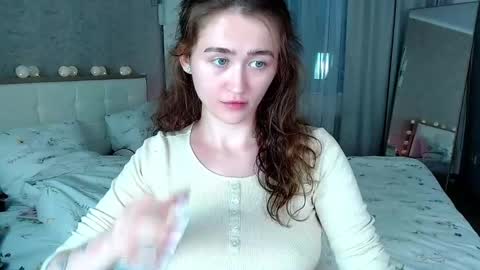Lina online show from May 27, 2026, 4:15 pm