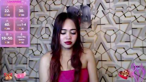 Snapshot of innocent_belle chatting on December 15, 2024, 1:00 pm Belle online show from December 15, 2024, 1:00 pm