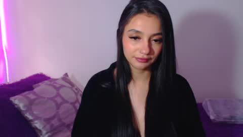 Abril online show from July 12, 2026, 7:38 pm