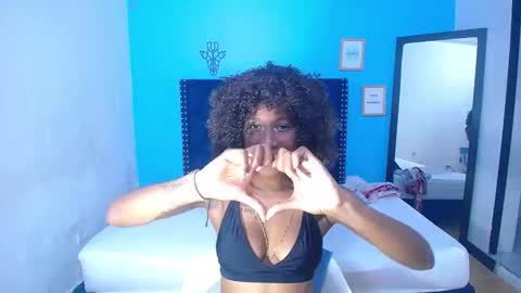 innocent_sexybaby online show from October 11, 2025, 9:13 pm