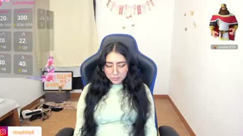 Snapshot of innocentchurchgirlll chatting on June 13, 2026, 2:42 am Luna online show from June 13, 2026, 2:42 am