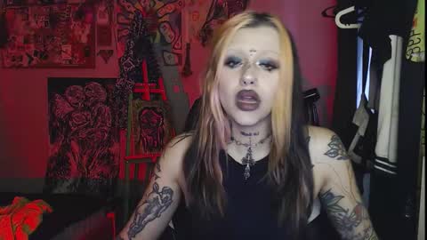 Insunnity666 online show from November 26, 2025, 12:06 pm