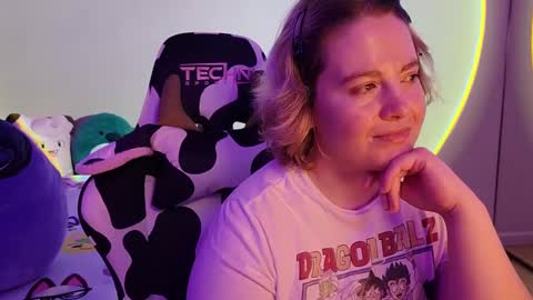 Faye online show from December 24, 2024, 4:33 am