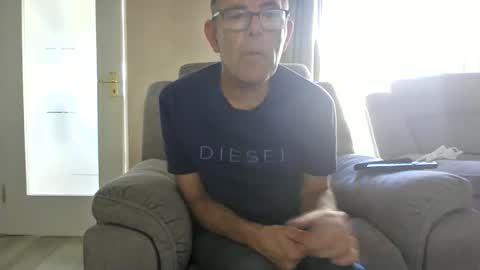 Snapshot of inthemood63 chatting on September 14, 2025, 2:38 pm inthemood63 online show from September 14, 2025, 2:38 pm