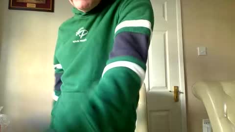 Snapshot of inthemood63 chatting on October 22, 2025, 2:50 pm inthemood63 online show from October 22, 2025, 2:50 pm