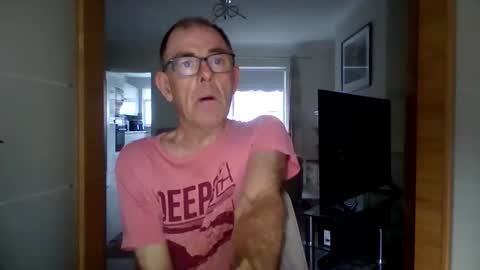 Snapshot of inthemood63 chatting on June 1, 2026, 6:42 pm inthemood63 online show from June 1, 2026, 6:42 pm