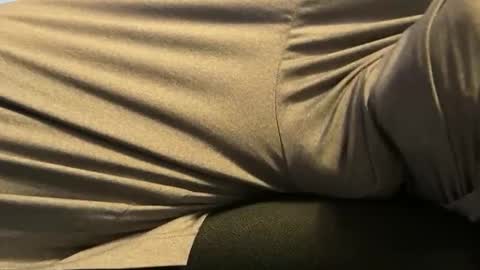 Snapshot of intressiert chatting on February 25, 2026, 8:35 am intressiert online show from February 25, 2026, 8:35 am