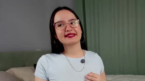 Snapshot of iralascola chatting on October 8, 2025, 1:14 am Mia online show from October 8, 2025, 1:14 am