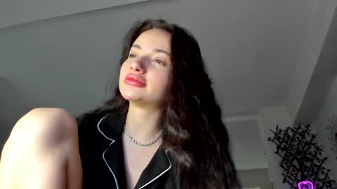 Snapshot of irenevon chatting on February 14, 2025, 4:58 am Ir s room online show from February 14, 2025, 4:58 am