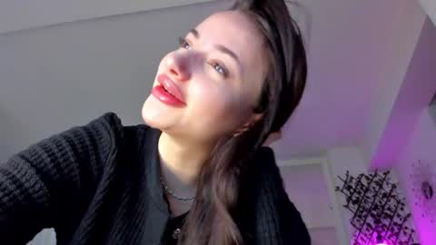 Snapshot of irenevon chatting on February 19, 2025, 6:00 am Ir s room online show from February 19, 2025, 6:00 am