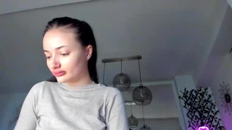 Snapshot of irenevon chatting on February 28, 2025, 5:59 am Ir s room online show from February 28, 2025, 5:59 am