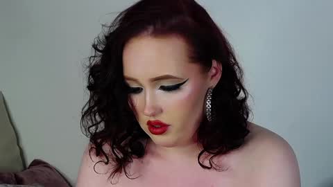 Snapshot of irinaart chatting on December 23, 2024, 4:44 am Irina online show from December 23, 2024, 4:44 am