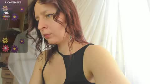 Snapshot of iris_crispy chatting on April 27, 2026, 3:43 pm Iris online show from April 27, 2026, 3:43 pm