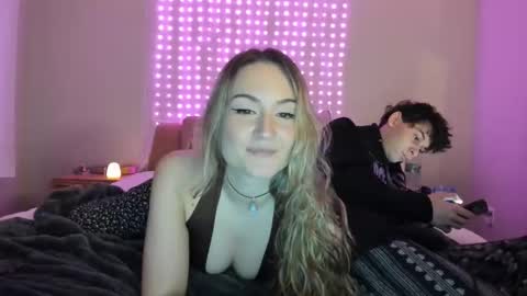 Snapshot of iris_roslin chatting on April 20, 2026, 3:20 am Iris 3 online show from April 20, 2026, 3:20 am