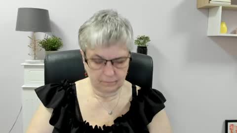 I R I S online show from May 18, 2026, 6:08 am