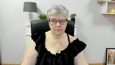 I R I S online show from June 2, 2026, 6:04 am
