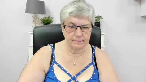 I R I S online show from June 11, 2026, 6:33 am