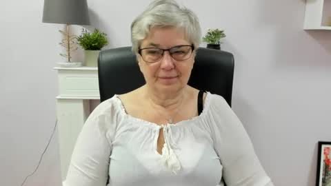I R I S online show from June 18, 2026, 6:13 am