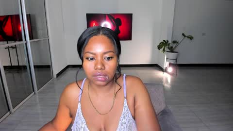 Snapshot of irismoon777 chatting on April 5, 2026, 8:00 am Rose online show from April 5, 2026, 8:00 am