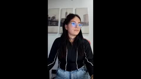 iriss_cardenas online show from March 9, 2026, 9:19 pm
