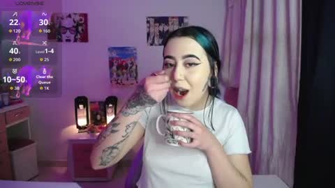 Snapshot of iriss_sky chatting on July 15, 2026, 5:12 am Iris online show from July 15, 2026, 5:12 am