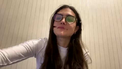 irisss31 online show from January 11, 2025, 5:40 pm