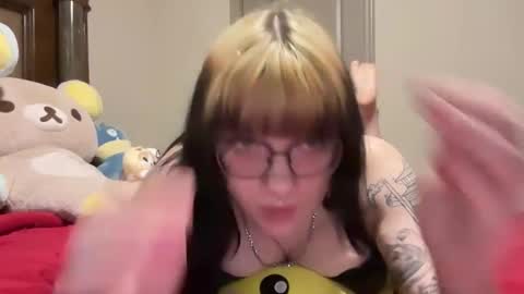 irissweets online show from January 7, 2026, 1:52 am