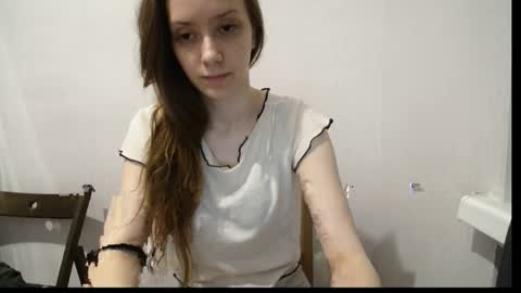 irma_b2004 online show from May 12, 2026, 8:28 pm