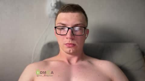 Snapshot of iron__chapman chatting on September 8, 2025, 7:35 pm Iron online show from September 8, 2025, 7:35 pm