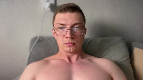 Snapshot of iron__chapman chatting on September 21, 2025, 9:38 pm Iron online show from September 21, 2025, 9:38 pm