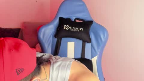 Iron online show from March 3, 2026, 10:37 pm