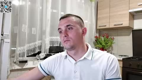 Snapshot of iron_mast chatting on April 15, 2026, 7:21 pm Anton online show from April 15, 2026, 7:21 pm