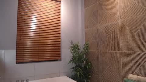 Iron Tous online show from April 2, 2026, 9:12 pm